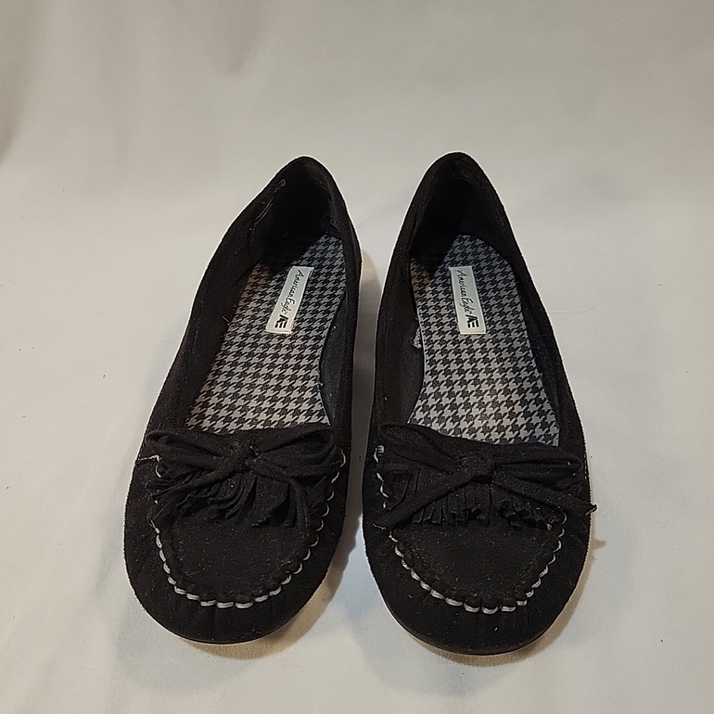 American Eagle Black Suede Women's Slip On Shoes, Size 7.